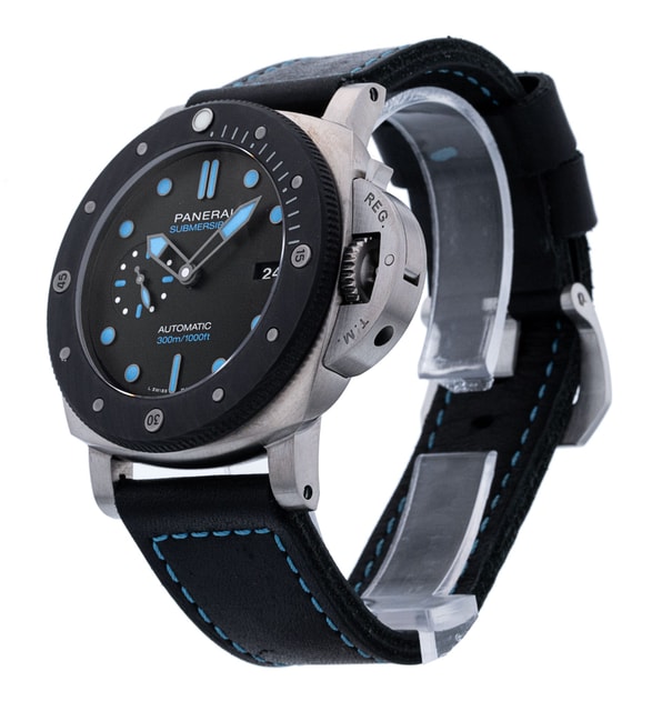 Panerai Submersible PAM00799 Image 2